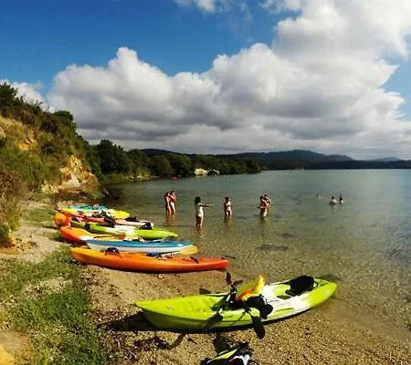 Enfoz Con Parking Y A La Orilla Del Mar Foz