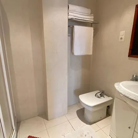 Enfoz Con Parking Y A La Orilla Del Mar *