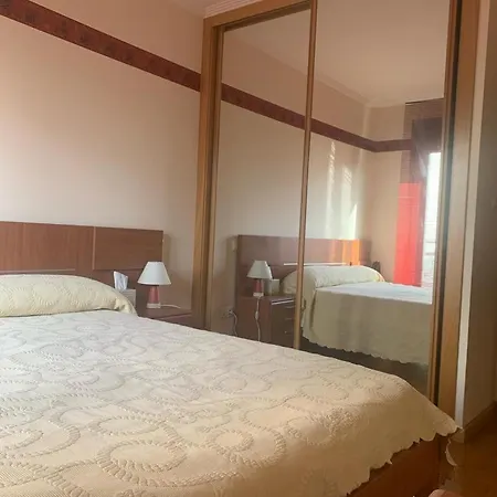 Enfoz Con Parking Y A La Orilla Del Mar *