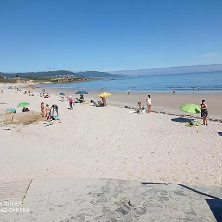 Enfoz Con Parking Y A La Orilla Del Mar * Foz